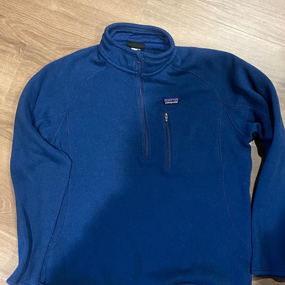 Patagonia Navy quarter zip